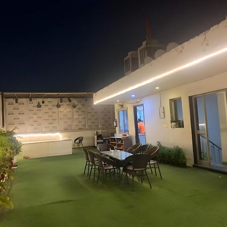 Hotel Aerostar Gold - Opposite Max Healthcare Delhi  Esterno foto