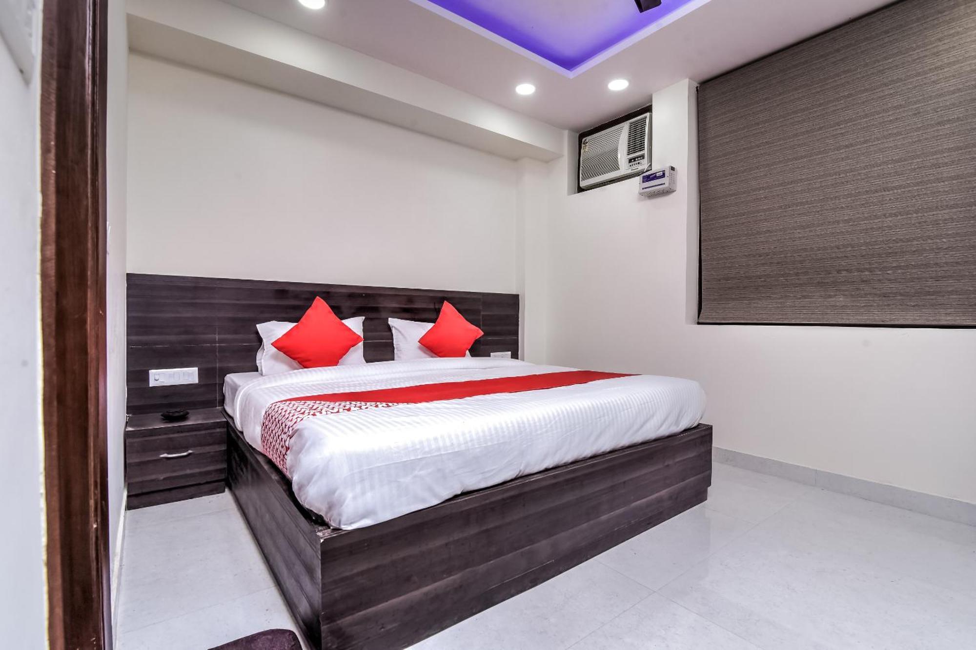 Hotel Aerostar Gold - Opposite Max Healthcare Delhi  Esterno foto